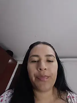 Snapshot of Karla__Morrison chatting on May 15, 2026, 12:41 am Karla Morrison online show from May 15, 2026, 12:41 am