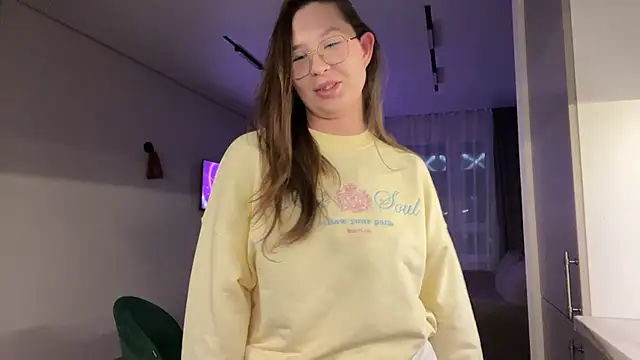 BritneyShy online show from March 12, 2026, 12:31 pm