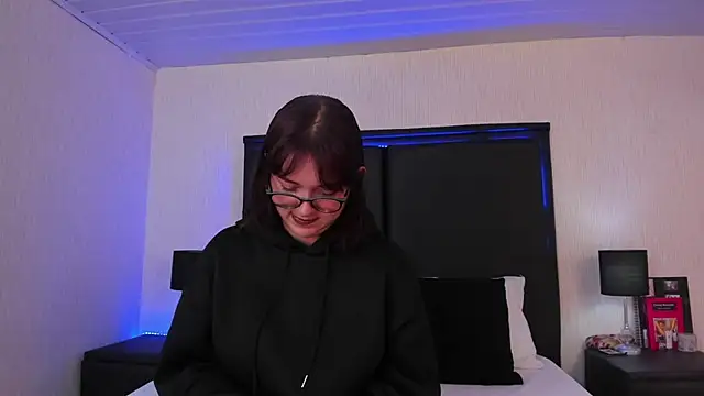 LilithBluum online show from March 24, 2026, 11:32 am