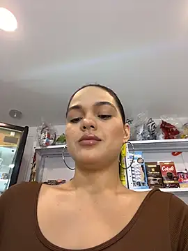 Bella-Ferrer online show from July 10, 2026, 6:19 pm