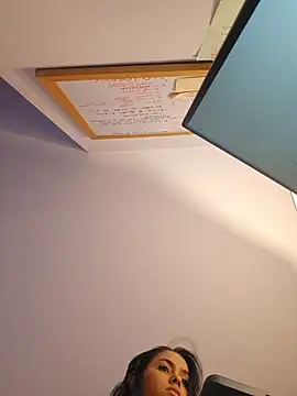 Victoria Evanss online show from April 13, 2026, 9:52 pm