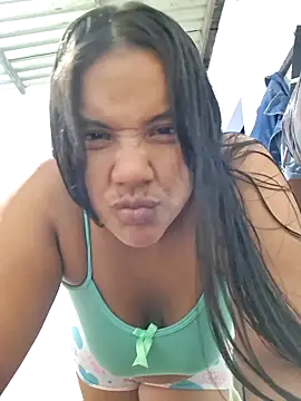 monicarokaforte online show from March 28, 2026, 4:02 am