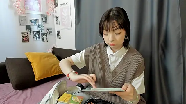 LeannKindla online show from April 23, 2026, 8:43 am