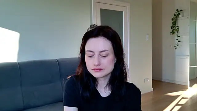 Snapshot of Dorimena chatting on July 17, 2026, 4:43 am Dorimena online show from July 17, 2026, 4:43 am