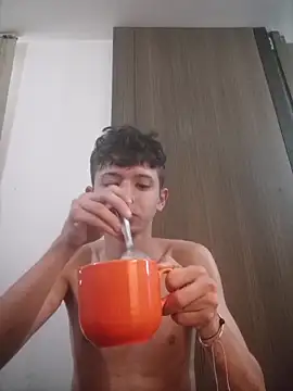 Daniel Roy online show from April 3, 2026, 8:37 pm