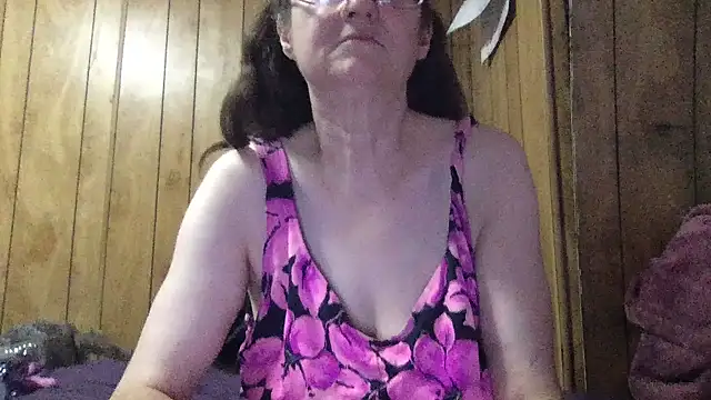 Snapshot of milfmichelle69 chatting on July 18, 2026, 2:09 am milfmichelle69 online show from July 18, 2026, 2:09 am