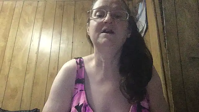 Snapshot of milfmichelle69 chatting on June 30, 2026, 10:48 am milfmichelle69 online show from June 30, 2026, 10:48 am