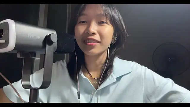 JeseniaSchuelke online show from March 12, 2026, 12:09 pm