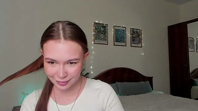 kittiangel00 online show from March 14, 2026, 12:22 pm