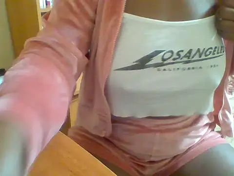 melaninebony2 online show from March 17, 2026, 6:05 am