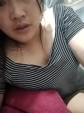 Snapshot of YAONIKUTE chatting on June 10, 2026, 4:30 pm YAONIKUTE online show from June 10, 2026, 4:30 pm