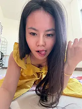 luoli-b online show from March 12, 2026, 7:23 am