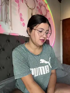AitanaRosee online show from May 12, 2026, 11:16 am
