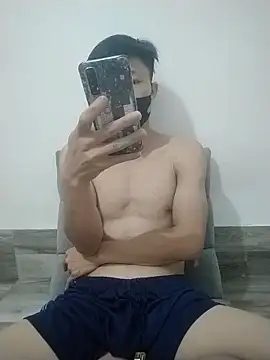 Snapshot of BigShot-Boy chatting on May 4, 2026, 3:37 pm BigShot-Boy online show from May 4, 2026, 3:37 pm