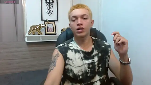 AllanVicent online show from March 13, 2026, 2:22 pm