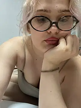 keeeessyyy online show from May 20, 2026, 4:37 pm