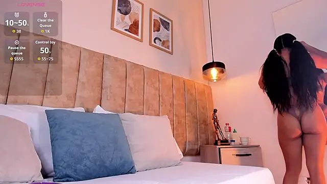 AgathaSavage online show from April 16, 2026, 2:56 am