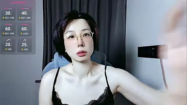 lin lin 520 520 online show from June 8, 2026, 3:45 pm