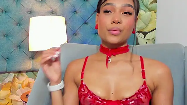 Snapshot of LiahGrey chatting on July 8, 2026, 8:20 pm LiahGrey online show from July 8, 2026, 8:20 pm