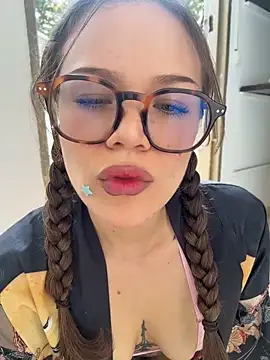 Snapshot of Tallulah_Kinky chatting on June 20, 2026, 9:31 pm Tallulah Kinky online show from June 20, 2026, 9:31 pm