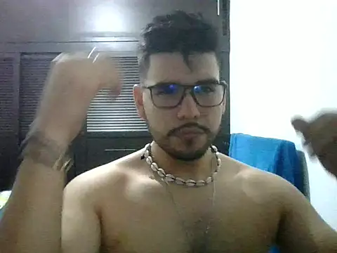 LatinBeardCali online show from March 22, 2026, 12:03 am