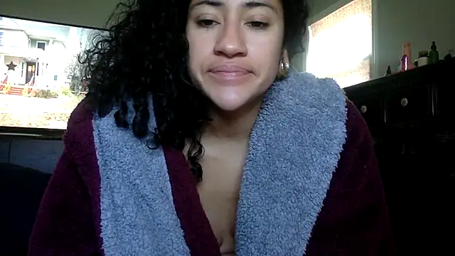 Snapshot of LatinaLoka chatting on March 29, 2026, 3:46 pm LatinaLoka online show from March 29, 2026, 3:46 pm
