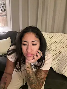 Snapshot of LatinaLoka chatting on May 12, 2026, 3:03 am LatinaLoka online show from May 12, 2026, 3:03 am