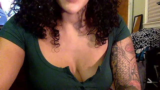 Snapshot of LatinaLoka chatting on March 29, 2026, 2:35 am LatinaLoka online show from March 29, 2026, 2:35 am