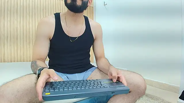 JEAN LEWIS2 online show from March 24, 2026, 8:09 pm