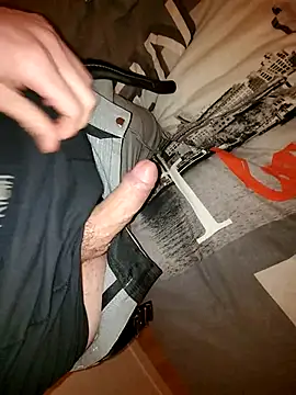 Snapshot of RedSoul- chatting on April 1, 2026, 5:54 pm RedSoul- online show from April 1, 2026, 5:54 pm