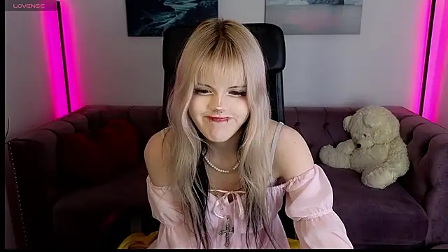 Snapshot of VitaMorphosis chatting on March 28, 2026, 9:16 pm VitaMorphosis online show from March 28, 2026, 9:16 pm