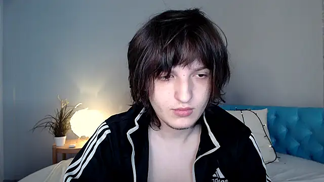 delalex online show from May 4, 2026, 7:39 pm