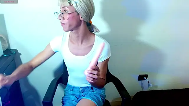 Andrea Nx online show from March 30, 2026, 7:37 pm