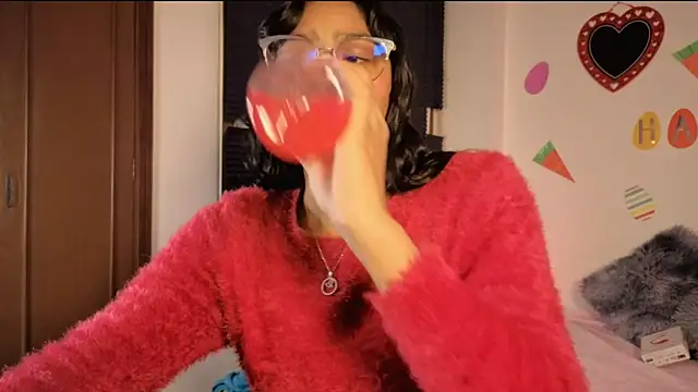 PaulaCutexs online show from April 11, 2026, 4:20 am