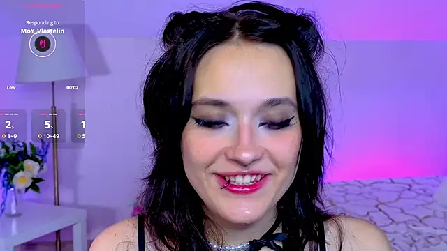 Snapshot of DarcyBlackwood chatting on August 8, 2026, 5:09 pm DarcyBlackwood online show from August 8, 2026, 5:09 pm