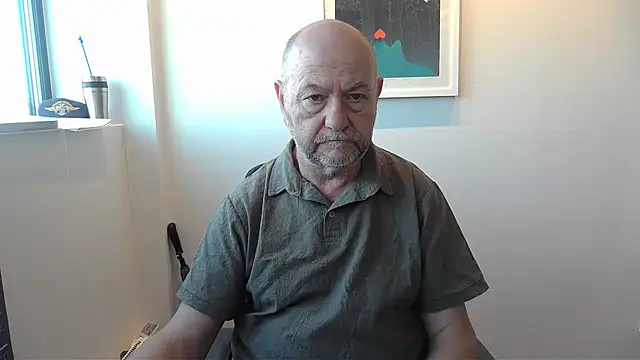 Snapshot of Buggemann chatting on July 13, 2026, 4:23 am Buggemann online show from July 13, 2026, 4:23 am