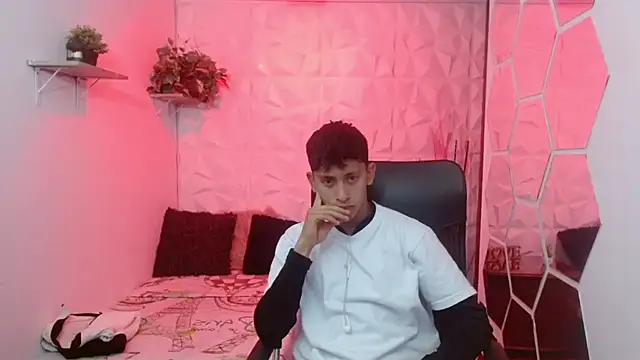 Kei 23 online show from March 14, 2026, 11:27 am