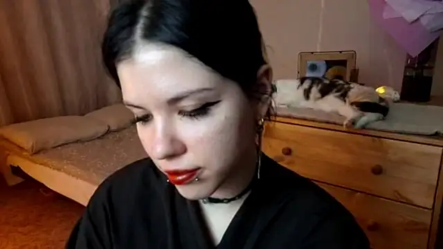 MiaTemptress online show from April 22, 2026, 2:46 pm