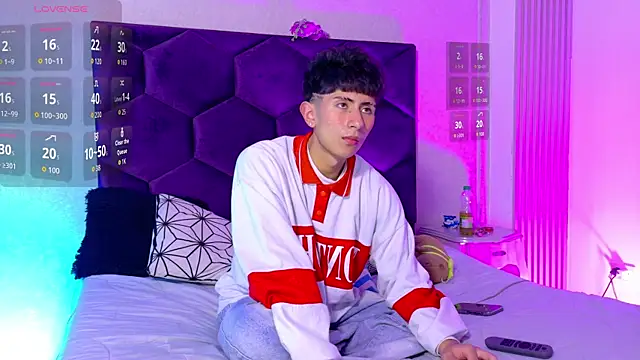 AndyJustgame  online show from April 15, 2026, 4:18 am