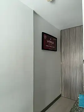 Axel Dominus online show from March 30, 2026, 7:04 pm