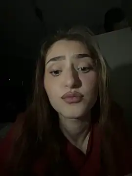 CuteCeline18 online show from March 12, 2026, 7:18 pm