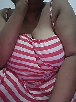 Snapshot of anjupere chatting on July 3, 2026, 1:06 pm anjupere online show from July 3, 2026, 1:06 pm