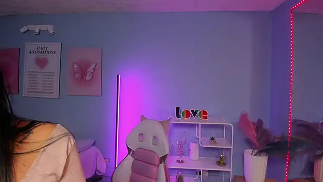 Rachel Wren online show from June 10, 2026, 7:37 pm