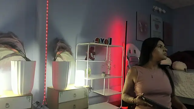 Rachel Wren online show from June 29, 2026, 7:24 pm