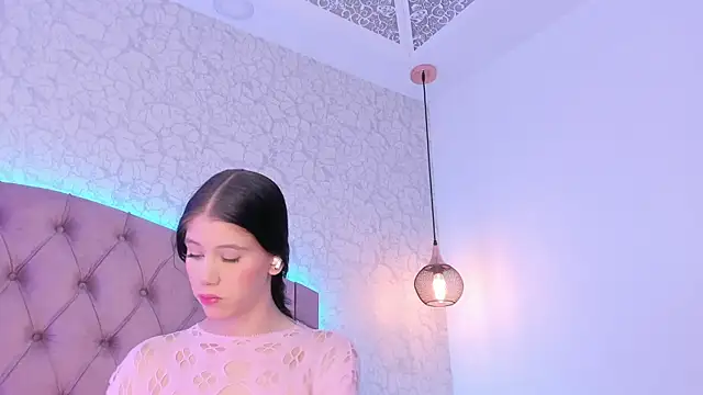 Snapshot of saraa_joness_ chatting on May 30, 2026, 7:30 pm saraa joness online show from May 30, 2026, 7:30 pm