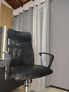 Oliver bigblack cock online show from May 11, 2026, 6:27 pm