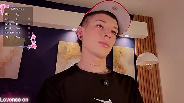 Luca Prince  online show from March 25, 2026, 3:06 am