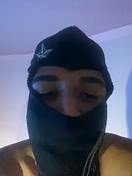 hardboii00 online show from May 27, 2026, 11:45 pm