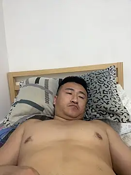 Cunzhangshibage02 online show from May 26, 2026, 4:21 am