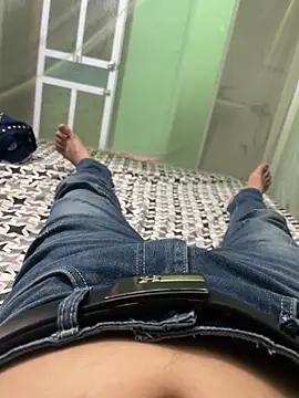 Snapshot of cutolamne chatting on March 27, 2026, 1:23 pm cutolamne online show from March 27, 2026, 1:23 pm